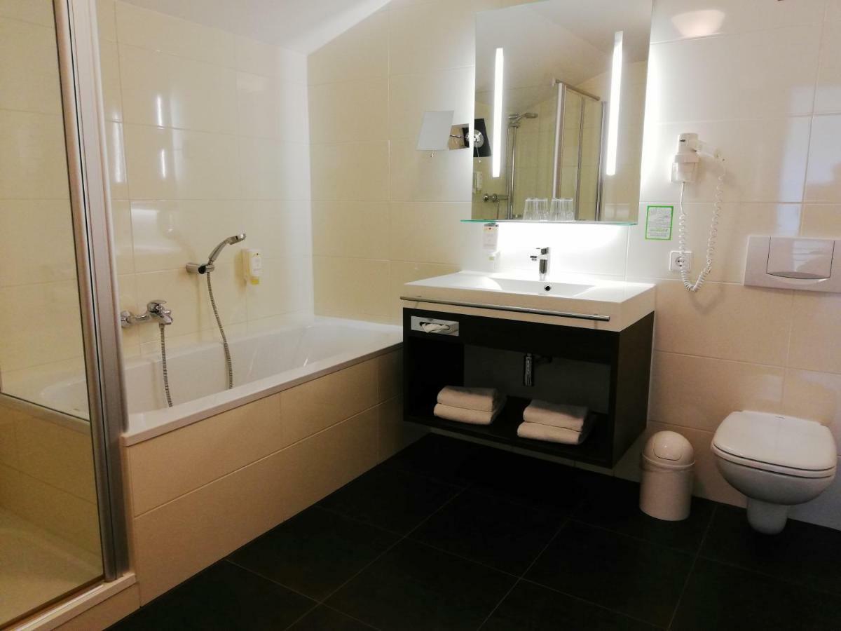Parkhotel Mit 4*